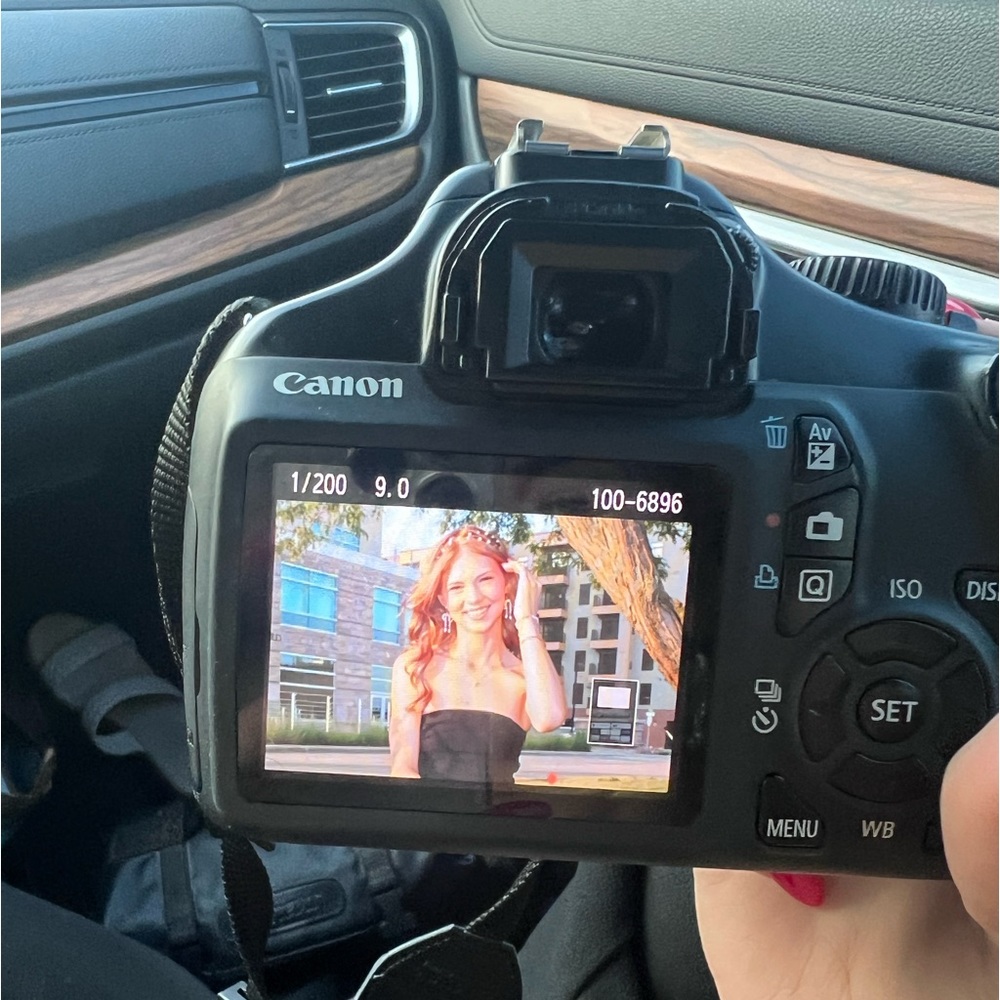 Meet your Posher, Ally